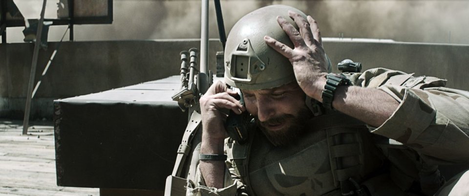 American Sniper: Bradley Cooper in una drammatica scena del film