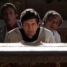 Si accettano miracoli: Fabio De Luigi in una divertente immagine del film