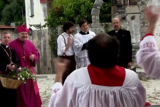 Featurette 'Fantasy comedy' - Si accettano miracoli