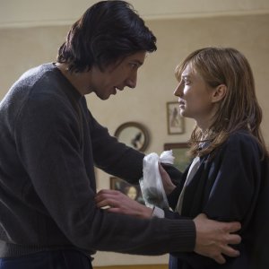 Hungry Hearts: Adam Driver e Alba Rohrwacher in una drammatica scena del film