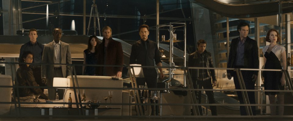 Avengers: Age of Ultron - Foto di gruppo in abiti civili per gli Avengers