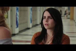 Trailer 2 - The Duff