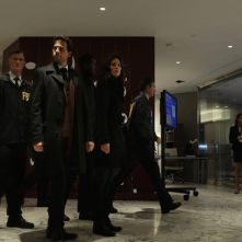 Forever: Ioan Gruffudd e Alana De La Garza in una scena di The Wolves of Deep Brooklyn