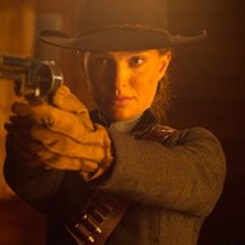 Jane Got A Gun: Natalie Portman impugna la pistola