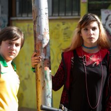 Banana: Marco Todisco nei panni di Banana in un momento del film insieme a Beatrice Modica