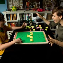 Banana: Marco Todisco insieme a Camilla Filippi in una scena del film