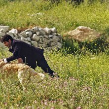 Italo: Marco Bocci con il cagnolone Italo in una scena del film