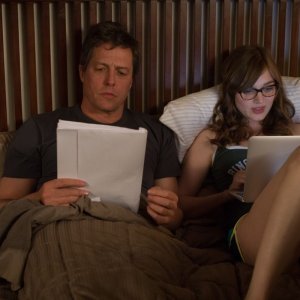Professore per amore: Hugh Grant con Bella Heathcote in una scena del film