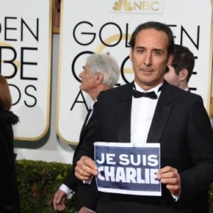 Golden Globes 2015: Alexandre Desplat ricorda le vittime dell'attentato di Parigi
