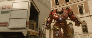 Avengers: Age of Ultron - la Hulkbuster dal full trailer del film