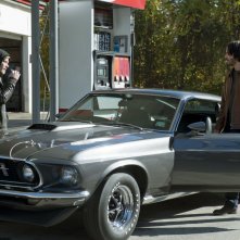 John Wick: Keanu Reeves con Alfie Allen in una scena