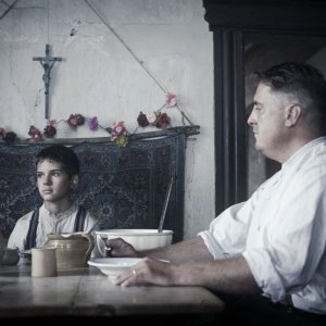 Corri ragazzo corri: il giovane protagonista in una scena del film drammatico