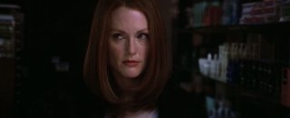Julianne Moore in una scena di Magnolia
