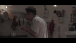 Clip 'Neri Marcorè' - Sei mai stata sulla Luna?