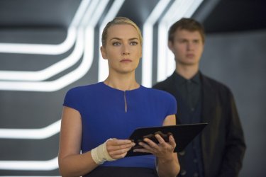 The Divergent Series: Insurgent - Kate Winslet in una scena del film