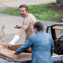 The Nice Guys - Ryan Gosling e Russell Crowe scherzano sul set