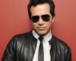John Leguizamo tassista per la CBS