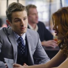 Revenge: Sebastian Pigott ed Elena Satine in Kindred