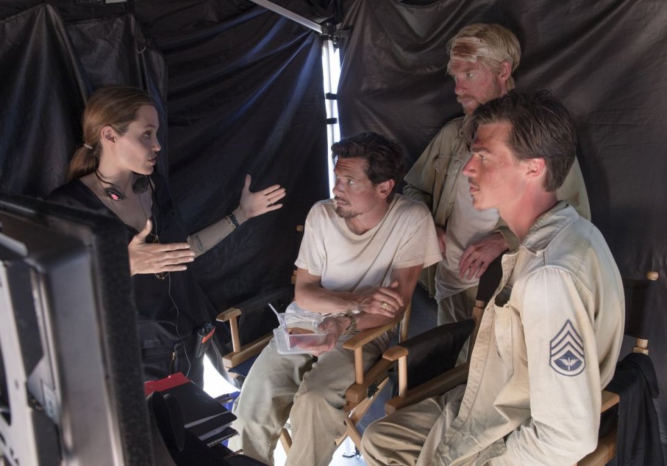 Unbroken: Angelina Jolie con Jack O'Connell, Domhnall Gleeson e Finn Wittrock sul set del film