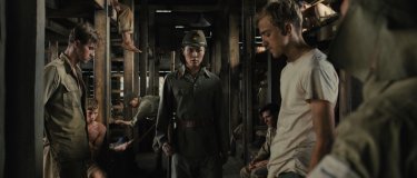 Unbroken: Takamasa Ishihara con Garrett Hedlund e Louis McIntosh in una scena del film