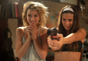 Knock Knock: belle e pericolose Lorenza Izzo e Ana de Armas