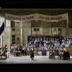 Royal Opera House - Andrea Chénier: Jonas Kaufman nei panni di Andrea Chénier in una scena tratta dallo spettacolo