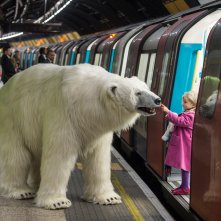 Fortitude - l'orso meccanico per promuovere la serie a Londra