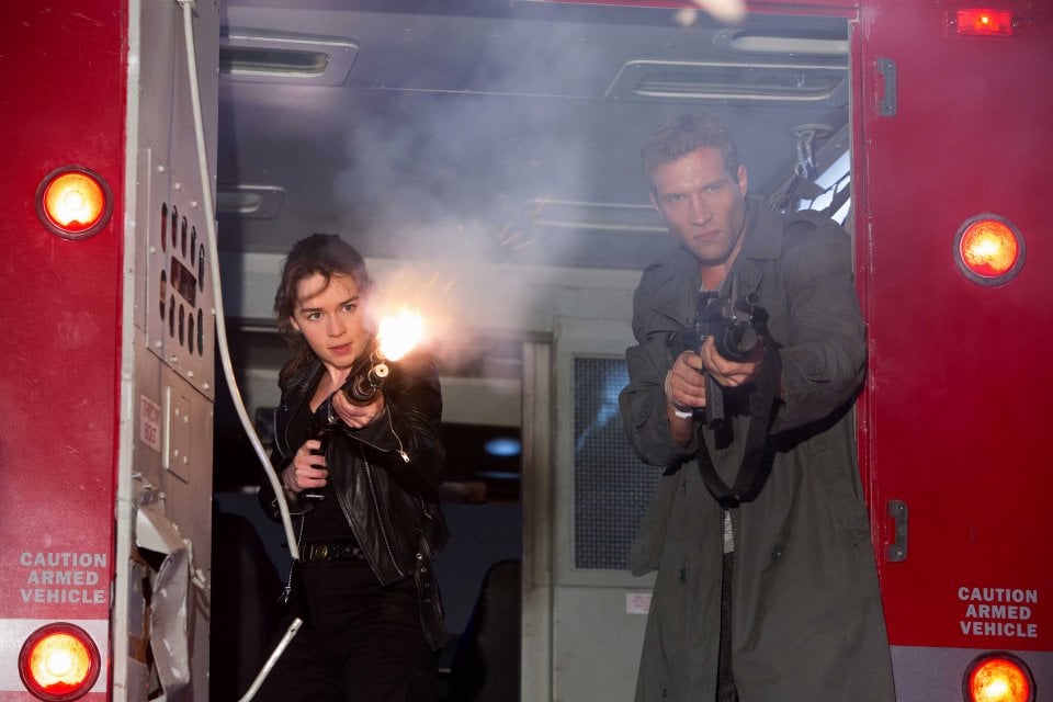 Terminator: Genisys - l'attrice Emilia Clarke in una scena del film