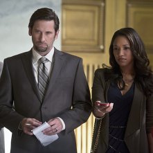 The Flash: Roger Haworth e Candice Patton nell'episodio intitolato The Sound and the Fury
