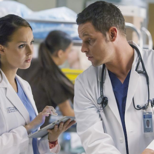 Grey's Anatomy: Camilla Luddington e Justin Chambers in una scena della puntata intitolata Where Do We Go From Here?