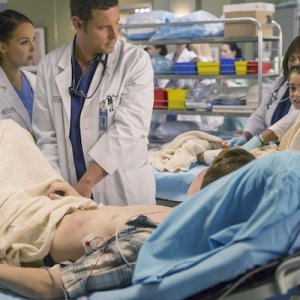 Grey's Anatomy: Camilla Luddington e Justin Chambers in Where Do We Go From Here?