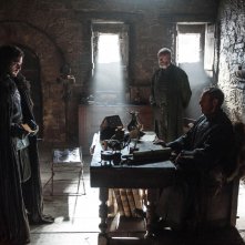 Il trono di spade: Kit Harington, Stephen Dillane e Liam Cunningham in un'immagine della quinta stagione 