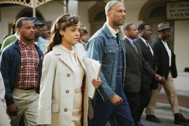 Selma - La strada per la libertà: Tessa Thompson in una scena insieme a Common