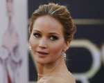 Jennifer Lawrence, nudo con serpente per Vanity Fair