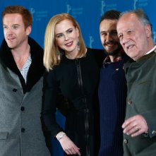Queen of the Desert: il regista Werner Herzog circondato da Nicole Kidman, James Franco e Damian Lewis