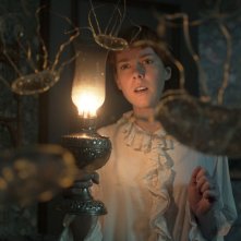 Angelica: Jena Malone in una scena notturna del film