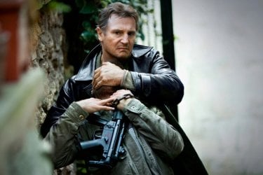 Taken 3 - L'ora della verità: Liam Neeson in azione in una scena del film