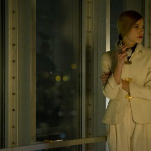 1992: Tea Falco nella serie Sky