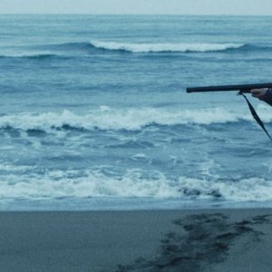 Vergine giurata: Alba Rohrwacher minaccia Flonja Kodheli in una drammatica scena del film