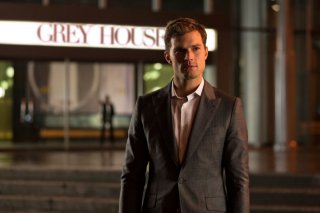 Cinquanta sfumature di grigio: Jamie Dornan in una scena tratta dal film
