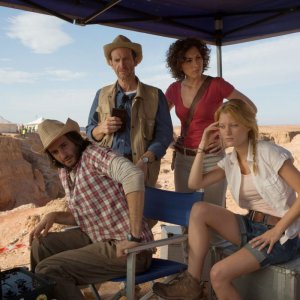 La Piramide: Kamir Amyab con Dennis O'Hare, Crista Nicola e Ashley Hinshaw in una scena dell'horror