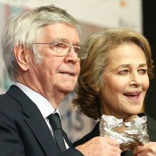 Berlino 2015: Charlotte Rampling e Tom Courtenay stringono i loro orsi d'argento