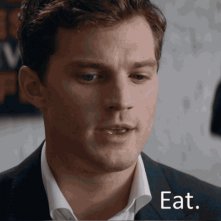 Cinquanta sfumature di grigio: Jamie Dornan invita Anastasia a mangiare