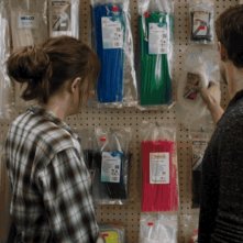 Cinquanta sfumature di grigio: Jamie Dornan e Dakota Johnson nel negozio in cui lavora Anastasia