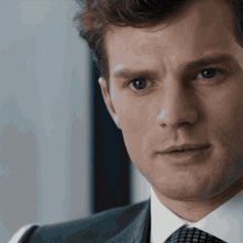 Cinquanta sfumature di grigio: Jamie Dornan fissa il vuoto