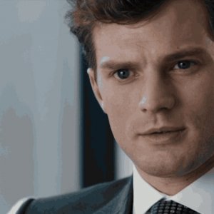 Cinquanta sfumature di grigio: Jamie Dornan fissa il vuoto