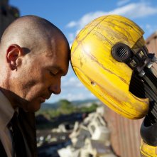 Automata: Antonio Banderas in una suggestiva immagine del film fantascientifico