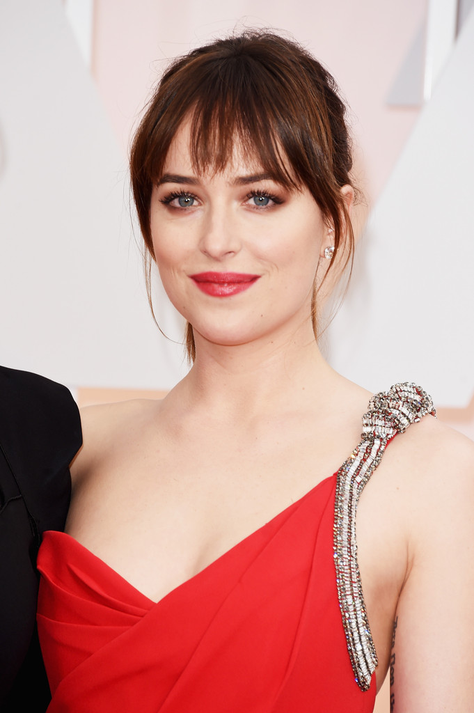 Oscar 2015 - Dakota Johnson sul red carpet