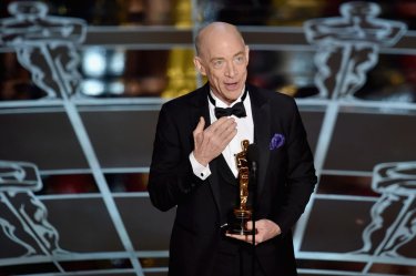 J.K. Simmons ritira la statuetta per Whiplash nel 2015