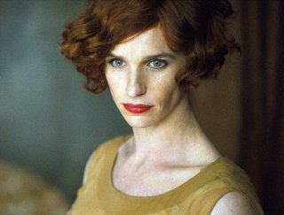 The Danish Girl: Eddie Redmayne nella prima immagine ufficiale del film
